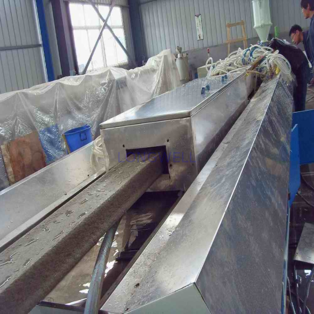 PE Foamed Profile Extrusion Machine