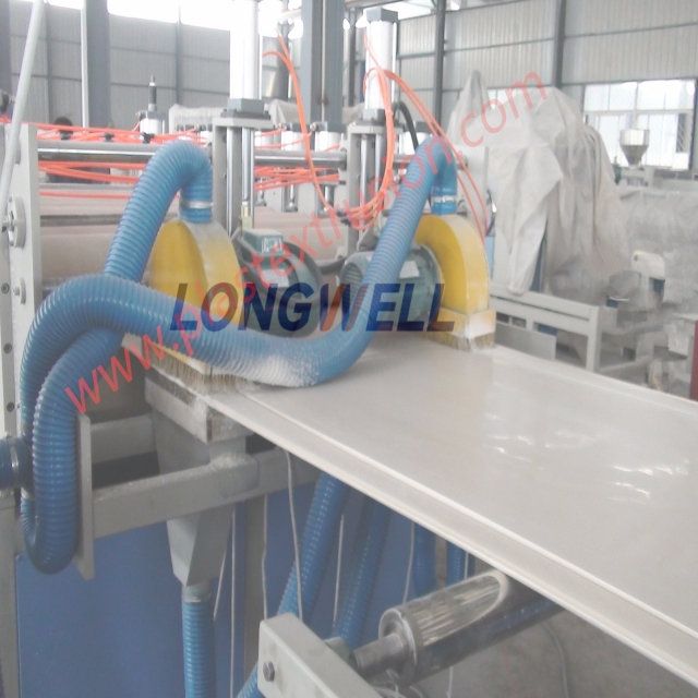 Co-extrusion Crusted Foamed PVC WPC Sheet Extrusion Equipment